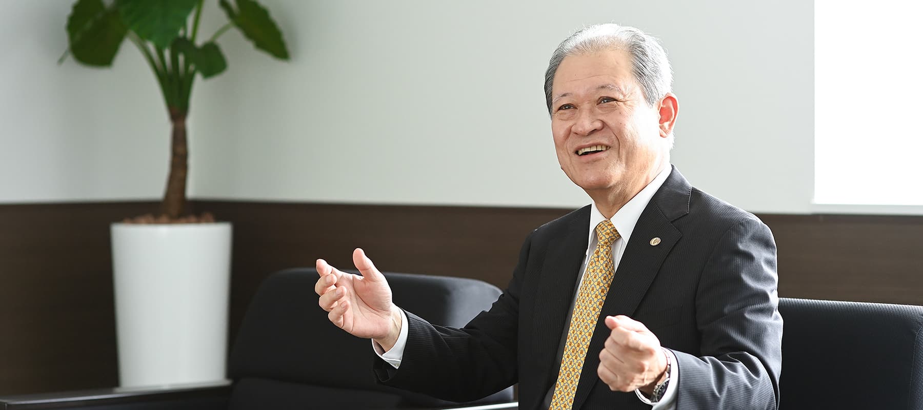 代表取締役社長 砂川博明